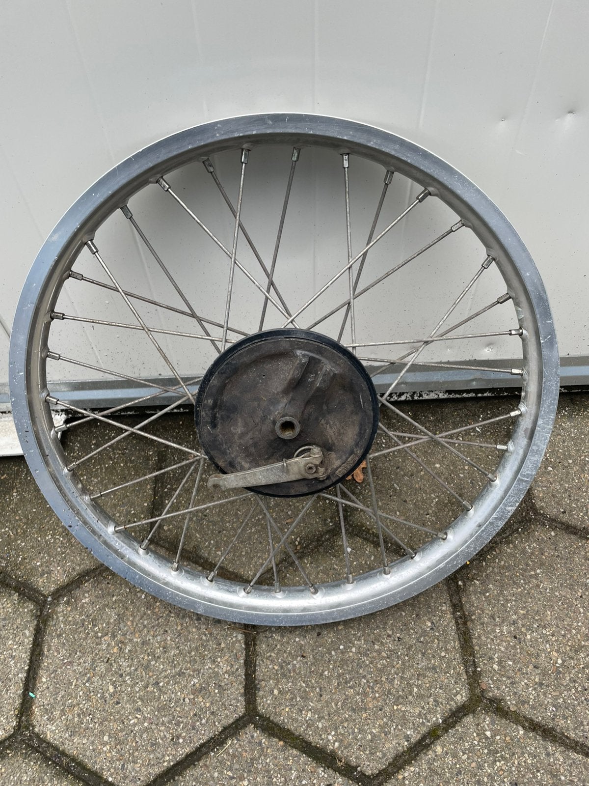 Suzuki RM80-125-250-465 voorwiel, Motoren, Ophalen of Verzenden