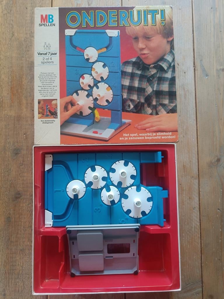 Onderuit., Hobby en Vrije tijd, Gezelschapsspellen | Overige, Ophalen of Verzenden, MB., MB., MB.