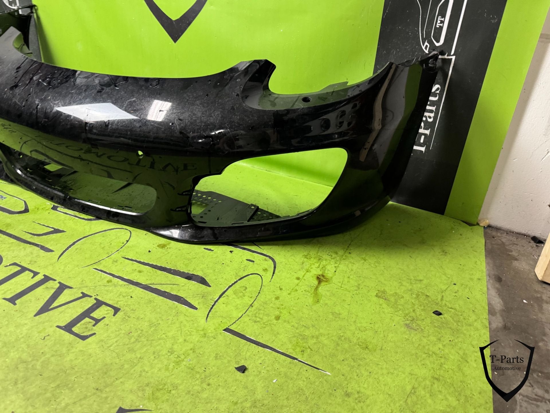 PORSCHE BOXSTER 981 voorbumper BUMPER, Gebruikt, Porscheplatz 1
70435  Stuttgart, DE, Porsche, Info@porsche.de