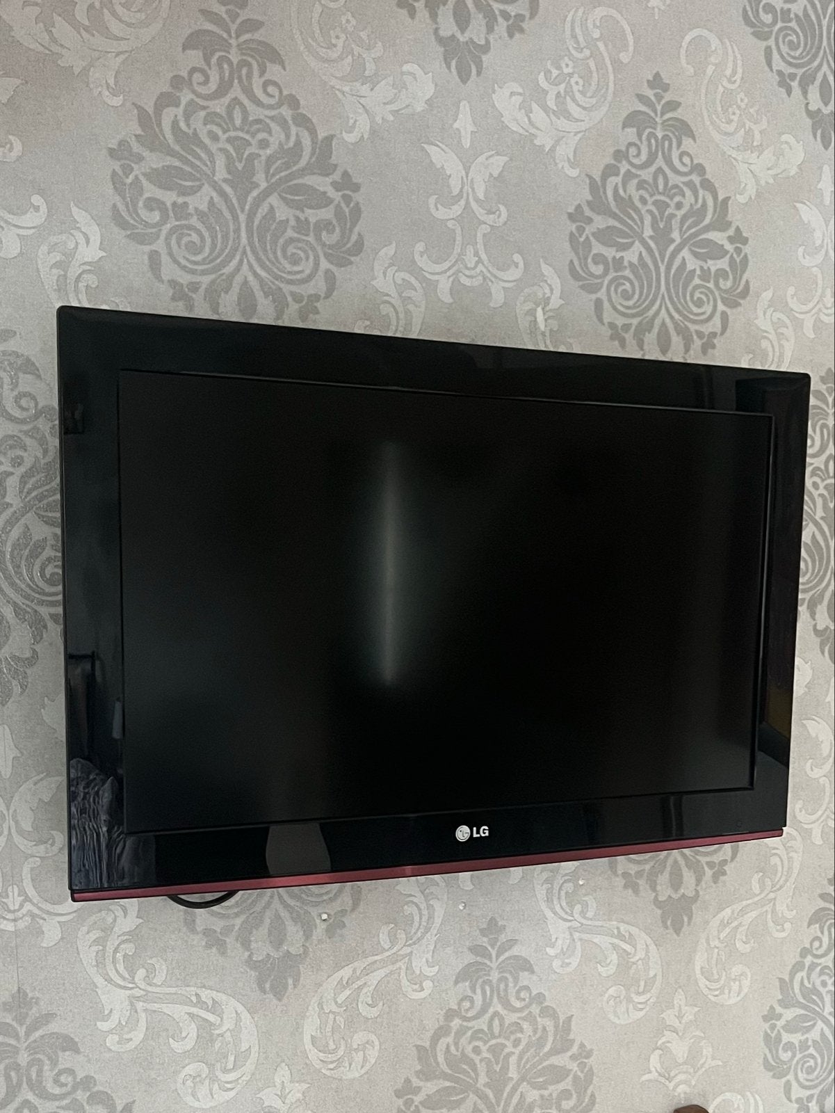 LG 32LD350 LCD TV - 81 cm (32 inch) HD Ready, Ophalen, Gebruikt, 50 Hz, 80 tot 100 cm