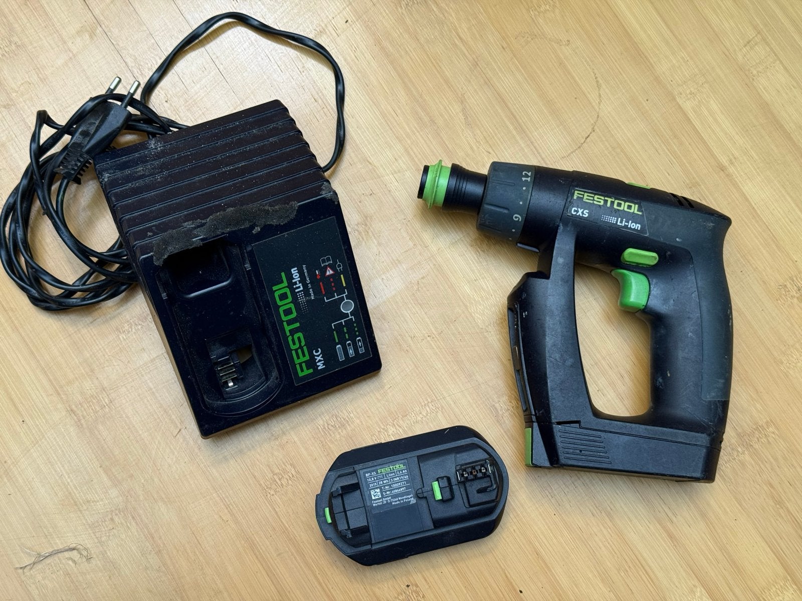 Festool CXS Li-Ion Boor- en Schroefmachine met lader en accu, Gebruikt, Variabele snelheid, Ophalen of Verzenden, Boor- en Schroefmachine