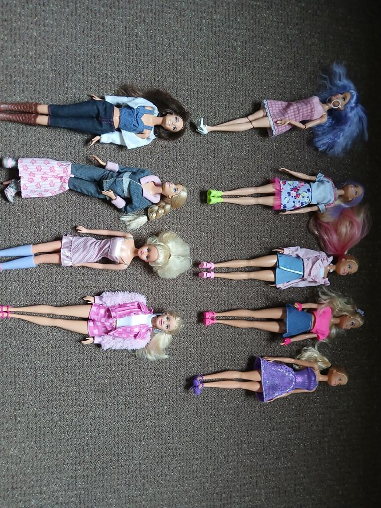 Grote collectie Barbiepoppen en accessoires, Kinderen en Baby's, Speelgoed | Poppen, Ophalen, Gebruikt, Barbie