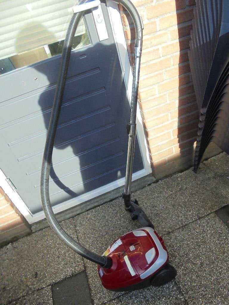 stofzuiger, Witgoed en Apparatuur, Overige merken, Zo goed als nieuw, Stille werking, Sledestofzuiger