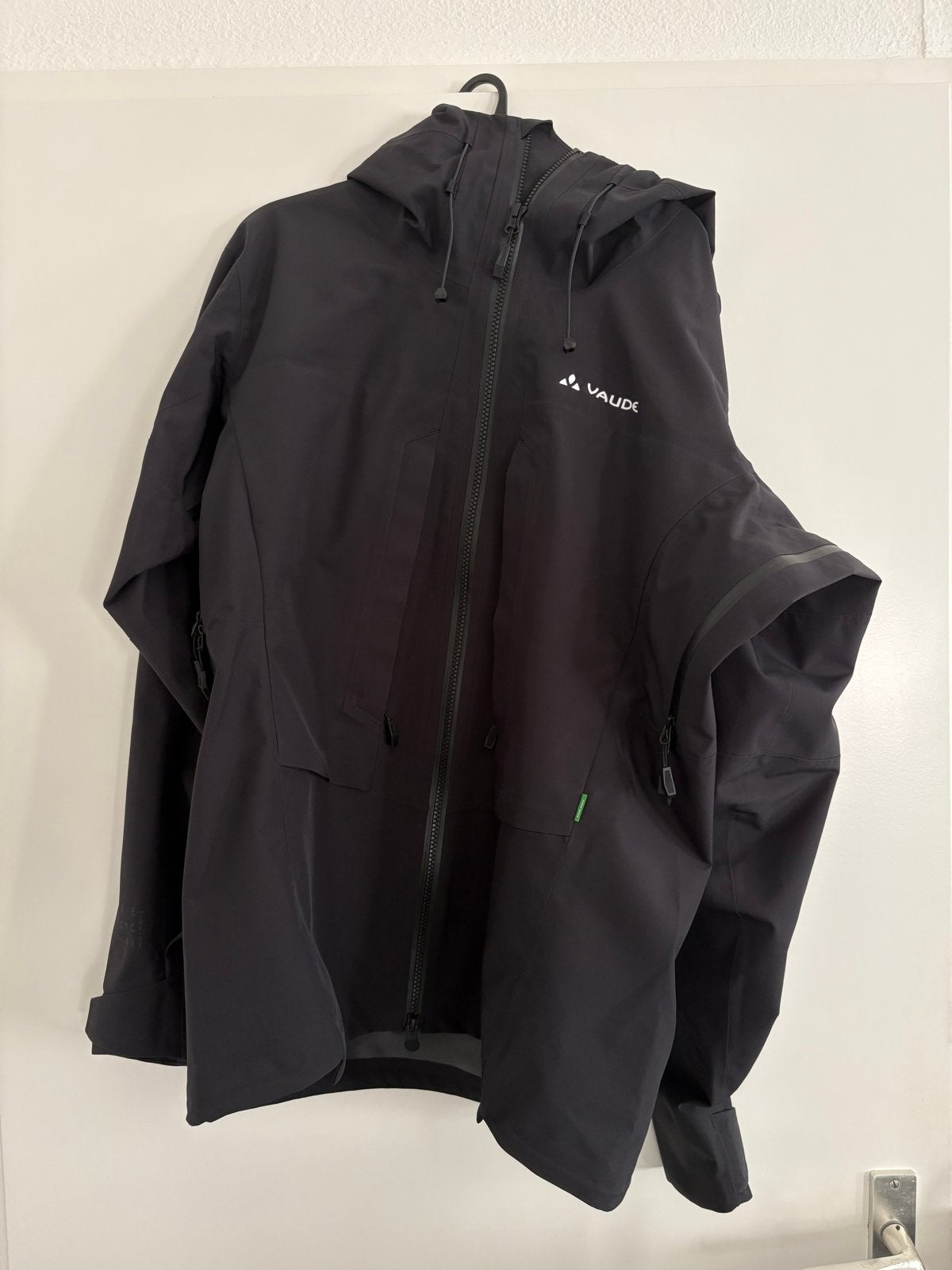 Vaude Monviso 2,5 laags hardshell jack - maat M - Zwart, Ophalen of Verzenden, Zo goed als nieuw, Kleding
