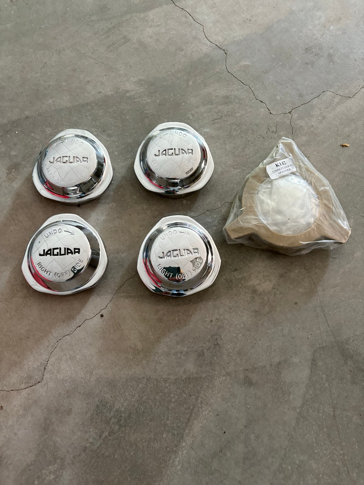 Jaguar wieldoppen / naafdoppen set van 4, Auto diversen, Ophalen of Verzenden, Gebruikt