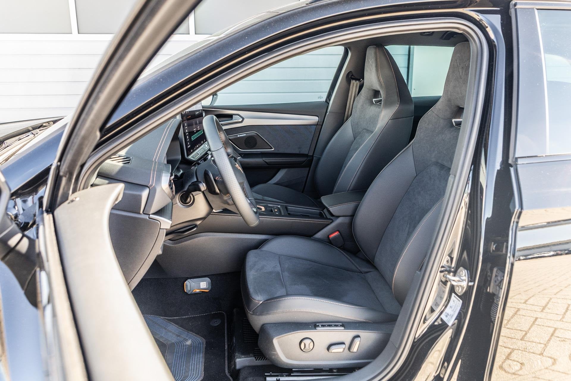CUPRA Leon Sportstourer 1.5 TSI e-Hybrid 272pk VZ Performanc, Auto's, 12 maanden, 1498 cc, 4 cilinders, Alcantara