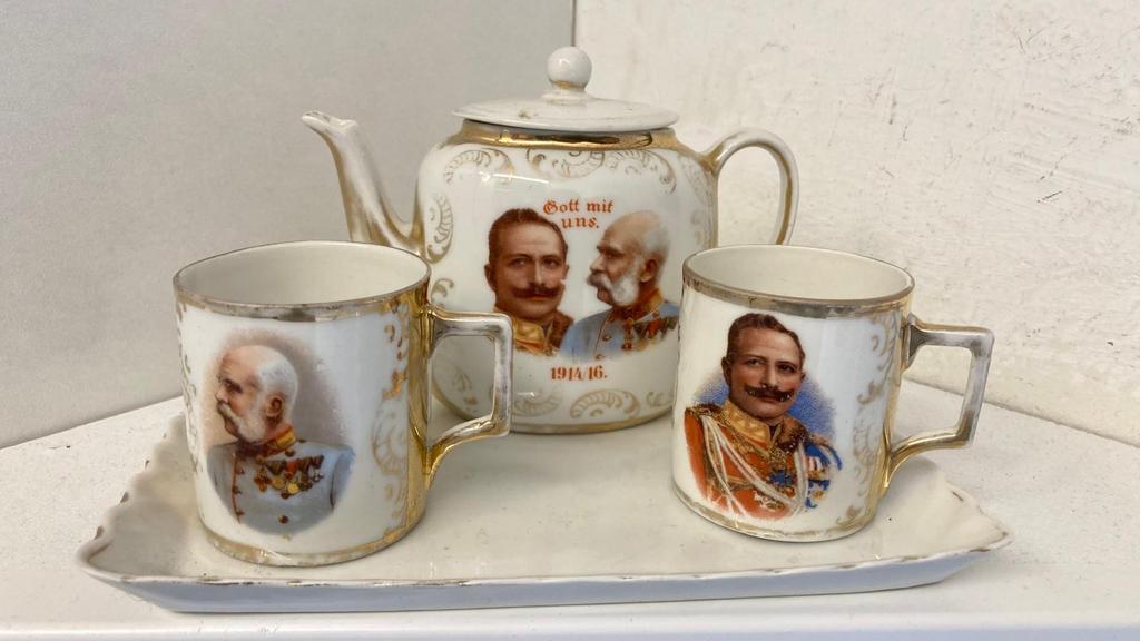 Antiek mokkaserviesje Keizer Wilhelm II +Keizer Franz Joseph, Ophalen