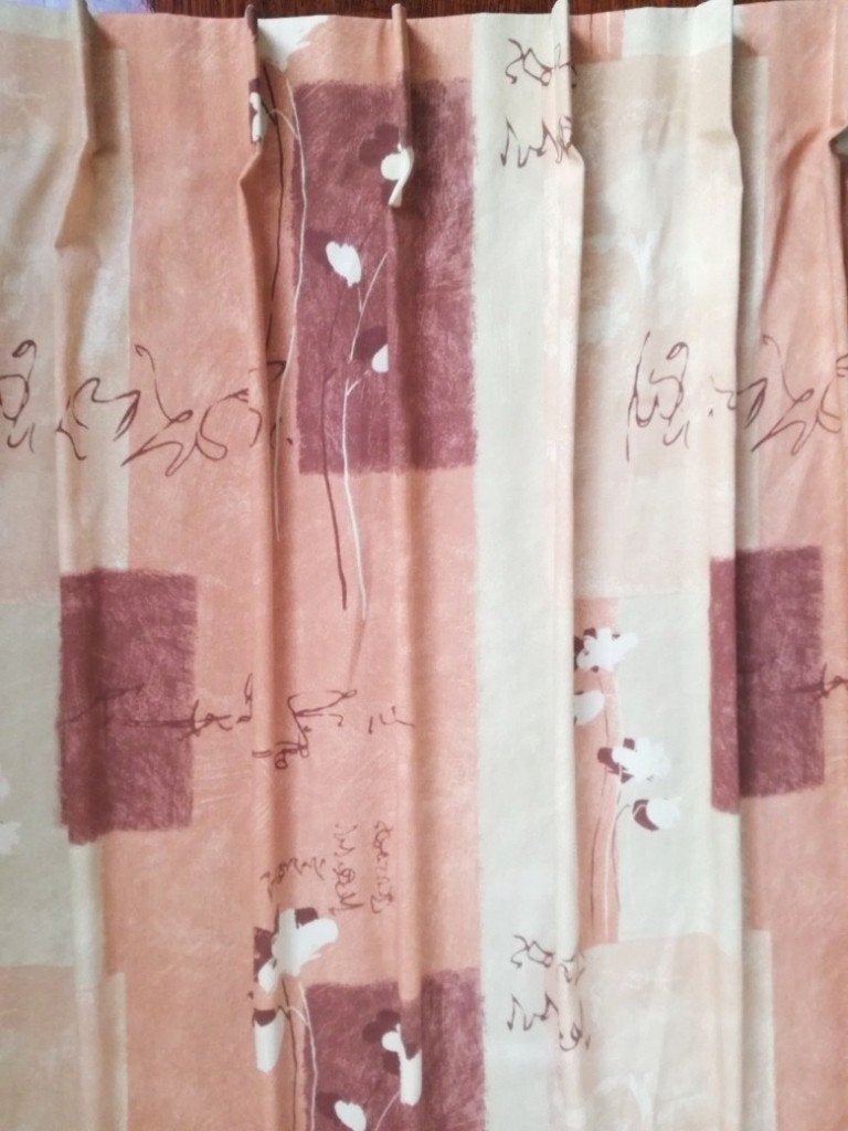 Diverse kleuren kant en klare gordijnen compleet met haken, Ophalen of Verzenden, Zo goed als nieuw, Bruin