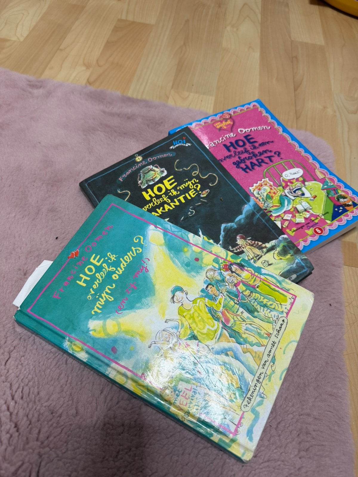 Hoe overleef ik boeken - Francine Oomen, Ophalen of Verzenden, Zo goed als nieuw