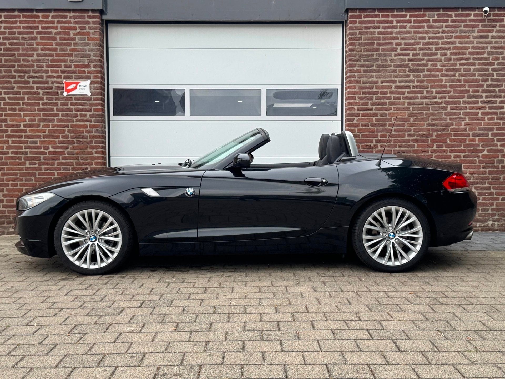 BMW Z4 Roadster SDrive23i Executive|Sportstoel|Leer|Nav|Stoe, Auto's, BMW, Euro 5, Gebruikt, Zwart, 2497 cc