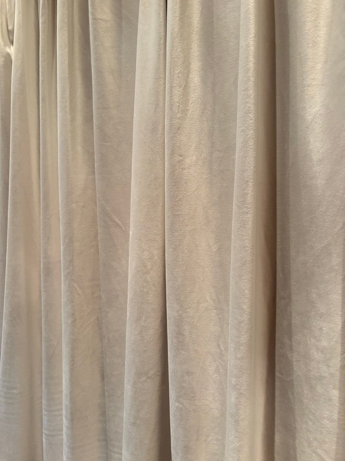 8144 103x 265 cm hg. overgordijn verduisterend, Huis en Inrichting, Isolerend, Overgordijn, Nieuw, Ophalen of Verzenden