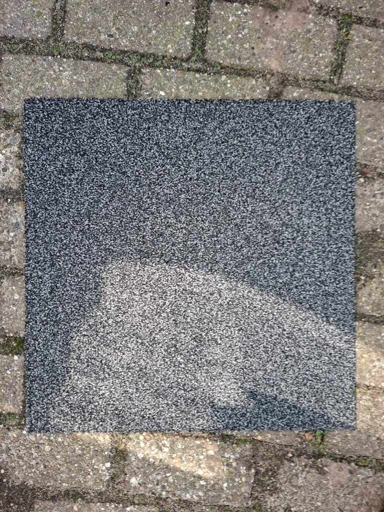 Tapijttegels (€ 1,00 per stuk), Ophalen, Gebruikt, 75 m² of meer, Grijs