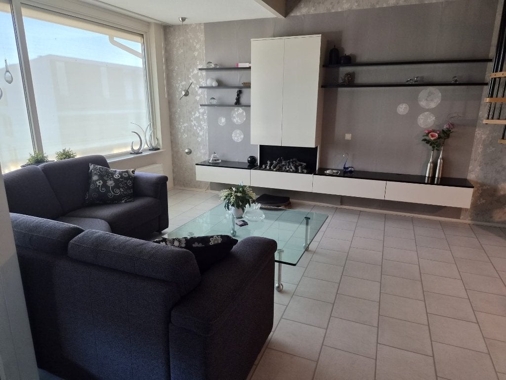 Fraaie design wandmeubel van Interstar, Huis en Inrichting, Ophalen, Gebruikt, 300 cm of meer, Met deur(en)