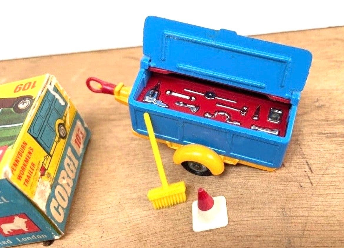 Corgi Toys Pennyburn Workmens Trailer 109 met accessoires, Ophalen of Verzenden, Gebruikt