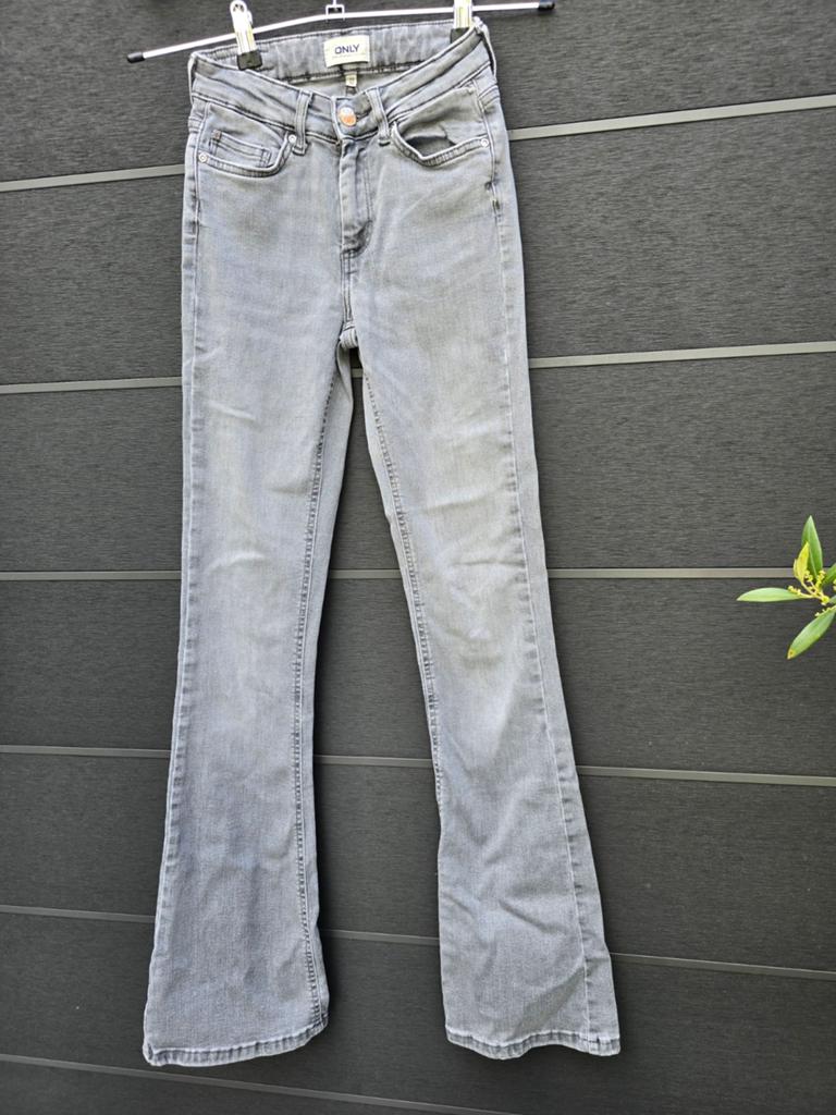 ONLY flared jeans grijs XS/32, Overige jeansmaten, Ophalen of Verzenden, Grijs, ONLY