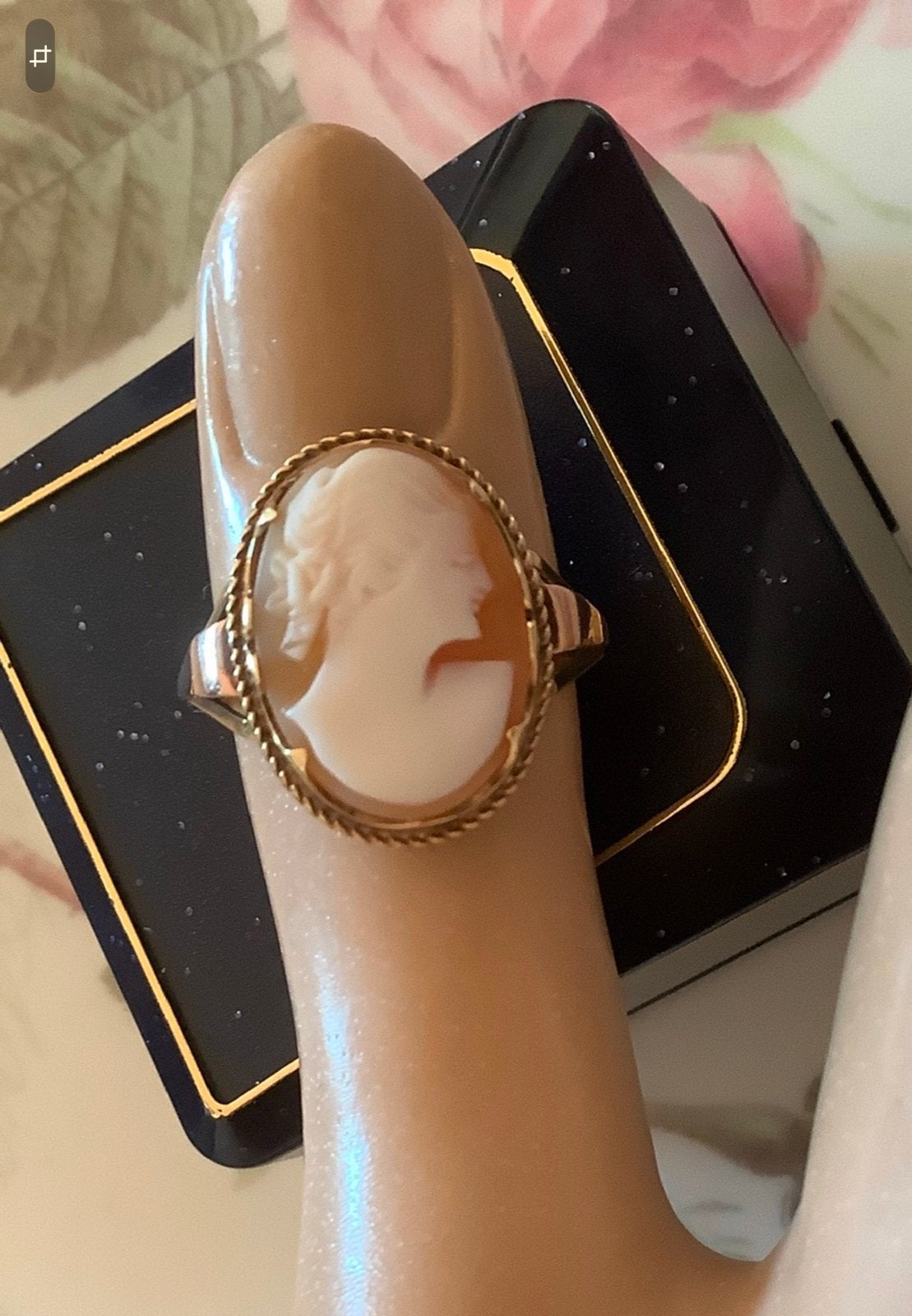 Geweldige vintage gouden Italiaanse ring Camee 18 kar, Verzenden, Zo goed als nieuw, 17 tot 18, Dame