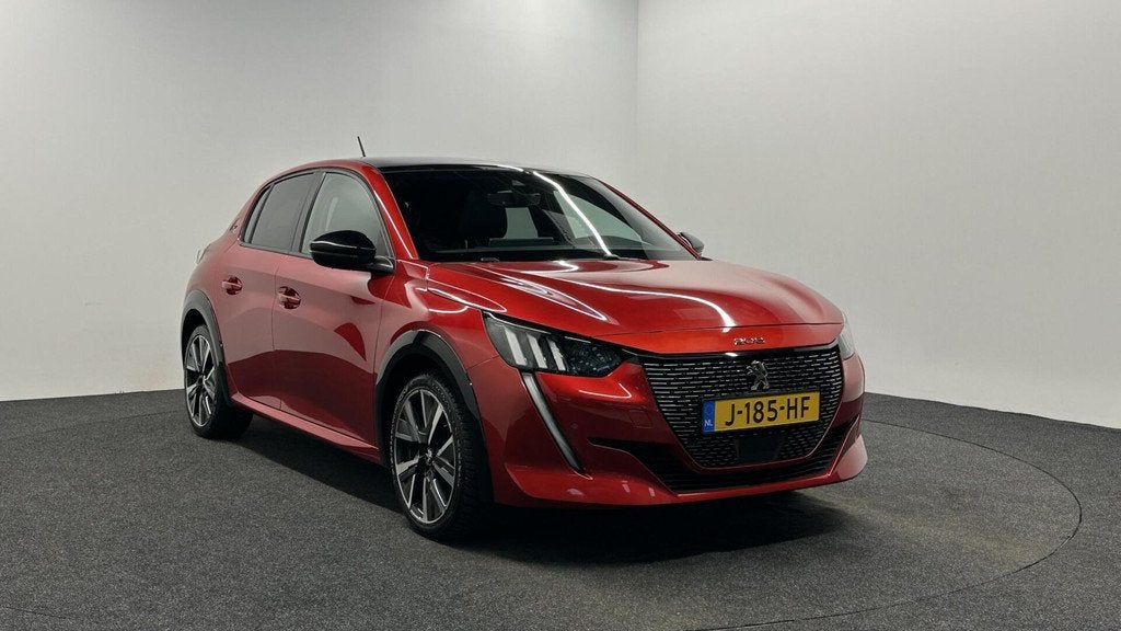 Peugeot 208 1.2 PureTech GT TREKHAAK CAMERA NAVI CRUISE CARP, Auto's, Peugeot, Voorwielaandrijving, 101 pk, Gebruikt, Euro 6