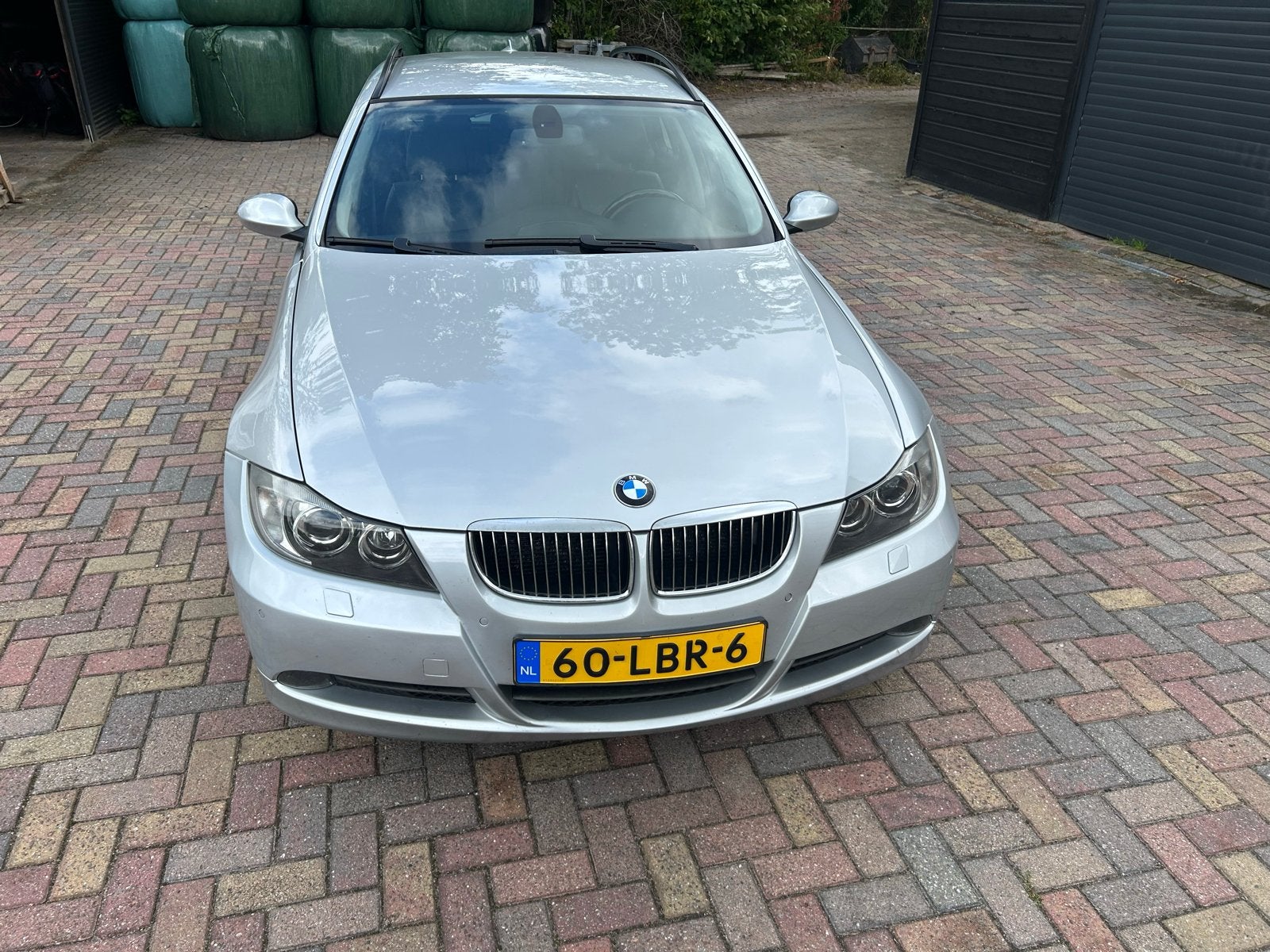 BMW 3-Serie 2.5 I 325 Touring AUT   December 2005 Grijs, Automaat, Achterwielaandrijving, Zwart, 2497 cc
