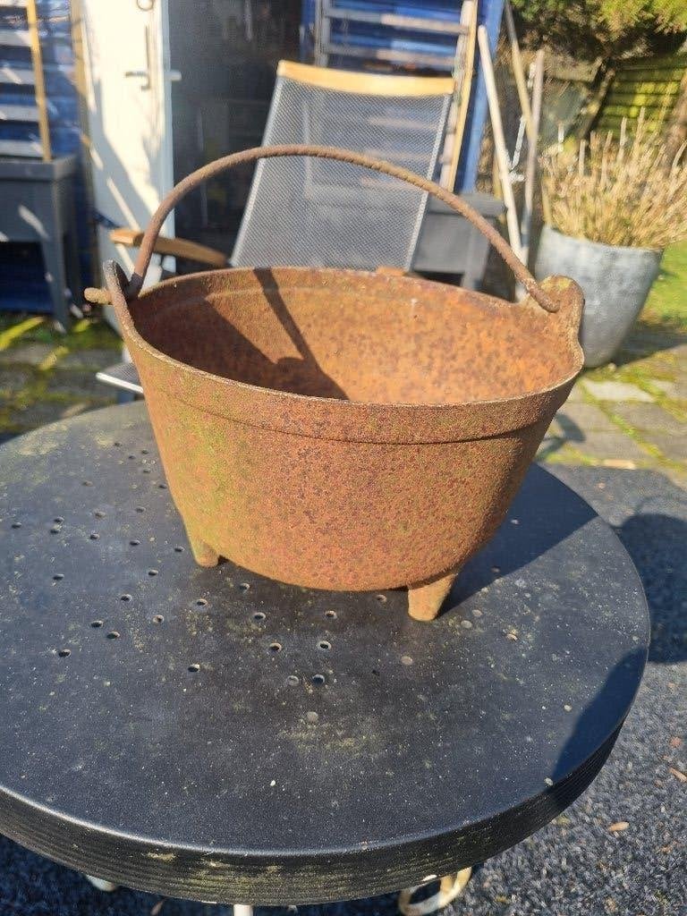 heksenketel gietijzer, Ophalen, Gebruikt
