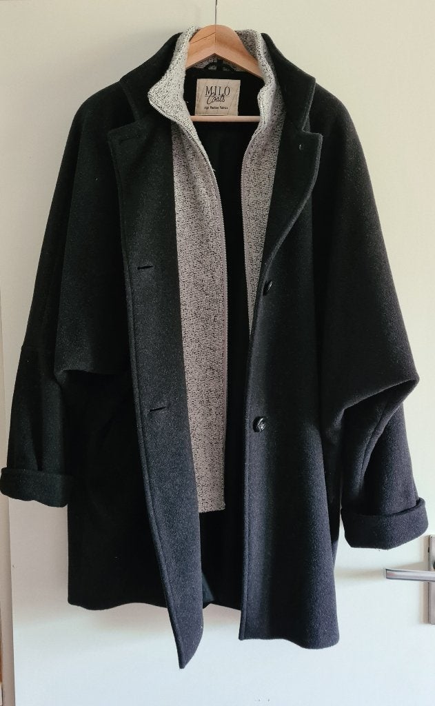Vintage zwarte Milo Coats High Fashion jas maat 44, Kleding | Dames, Zwart, Maat 42/44 (L), Ophalen of Verzenden, Zo goed als nieuw