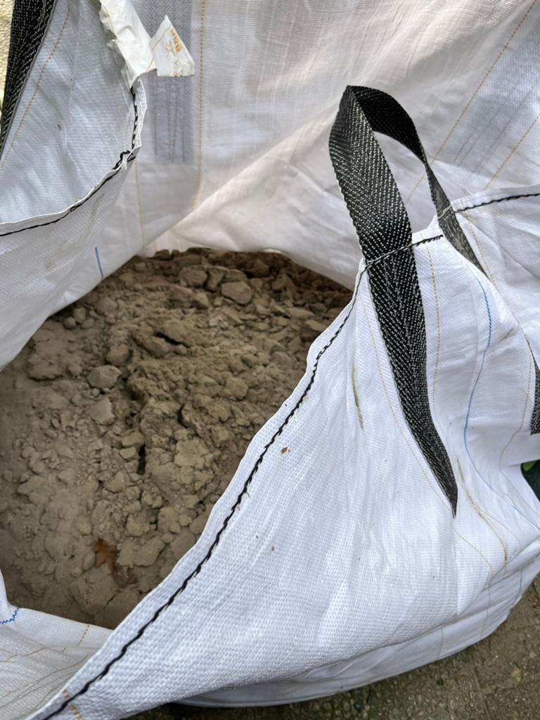 Ophoogzand 1/3 bigbag, Ophalen, Zo goed als nieuw, Ophoogzand