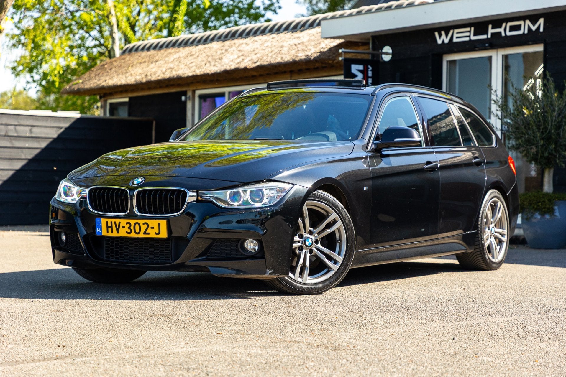 BMW 3-serie Touring 316i M Sport Edition (Panodak / M Pakket, Auto's, Automaat, Gebruikt, 4 cilinders, Zwart