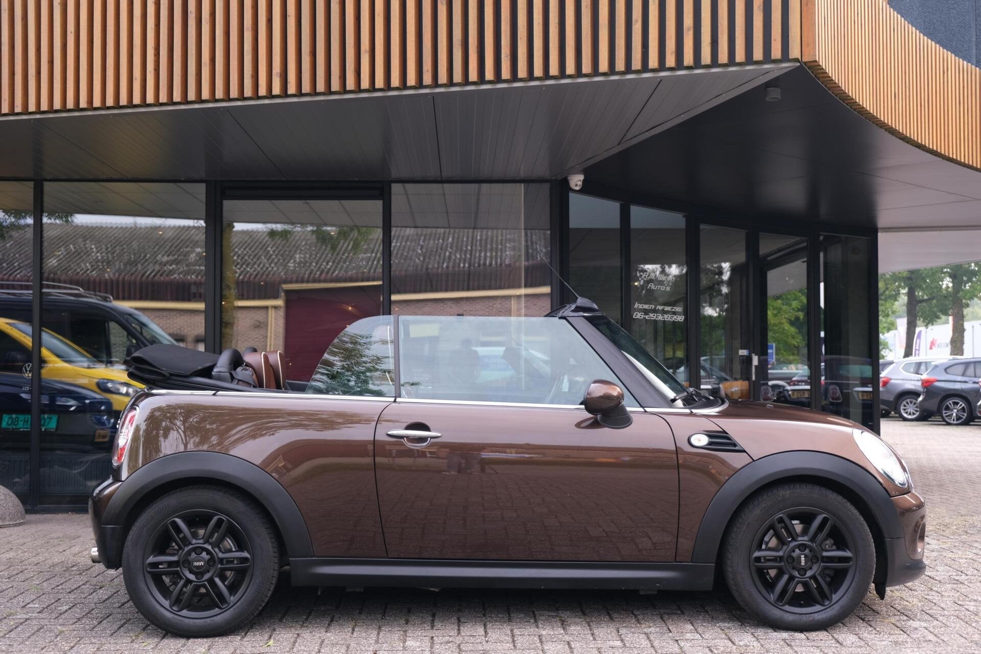 Mini Cabrio 1.6 Cooper Chili|Rijklaar!|Stoelverwarming|Leder, Auto's, Euro 5, Gebruikt, 4 cilinders, 4 stoelen