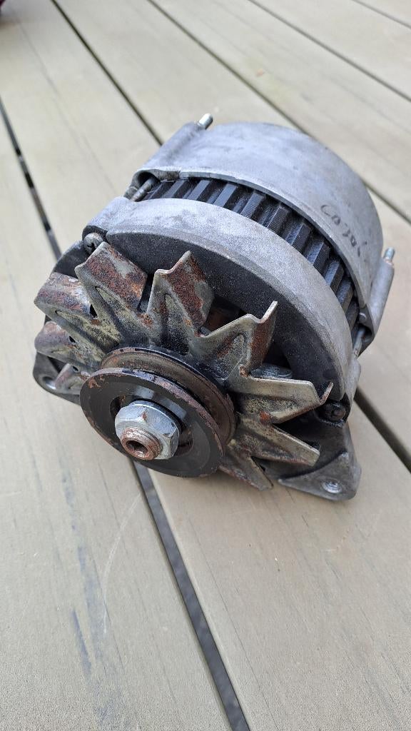 Dynamo 12V 70 Ampere Cargo, Auto-onderdelen, Motor en Toebehoren, Ophalen, Gebruikt, Mercedes-Benz
