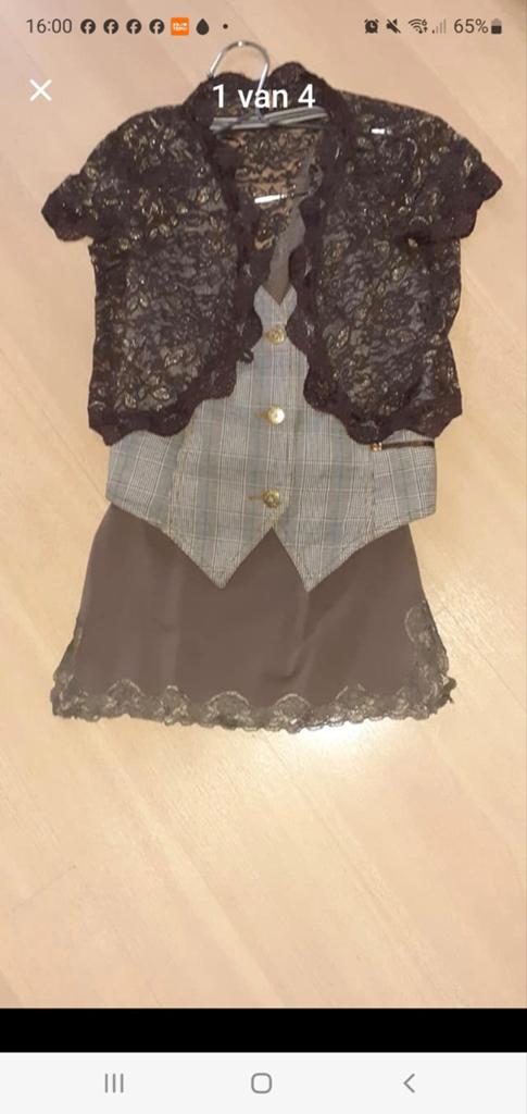 Gilet maat 38 top maat 36 hesje kant maat 36 samen€ 7.50, Kleding | Dames, Carnavalskleding en Feestkleding, Ophalen of Verzenden