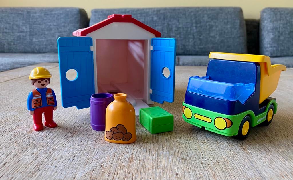Playmobil 1.2.3 vrachtwagen met garage, Ophalen of Verzenden, Zo goed als nieuw