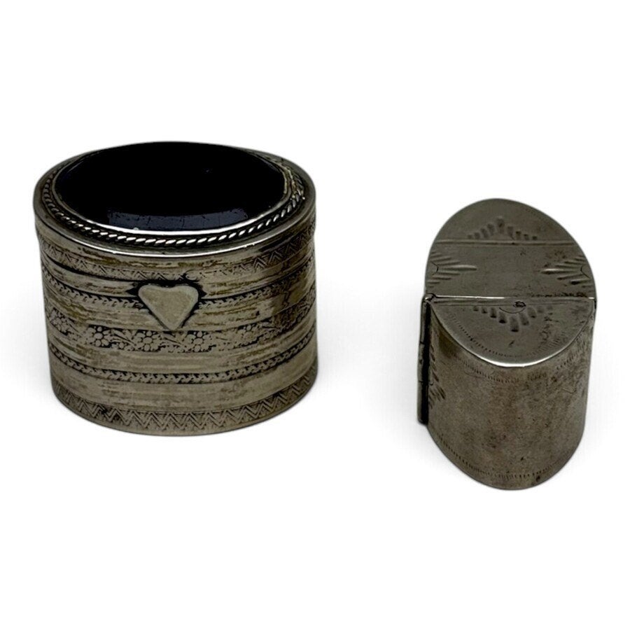 Twee zilveren lodereindoosjes, 1811–1812 en 1850, Ophalen of Verzenden, Zilver