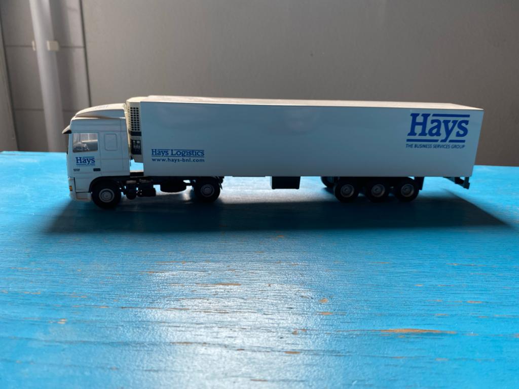 Lion Toys DAF 95XF HAYS Logistics modelvrachtwagen, Hobby en Vrije tijd, Modelauto's | 1:50, Ophalen of Verzenden, Zo goed als nieuw