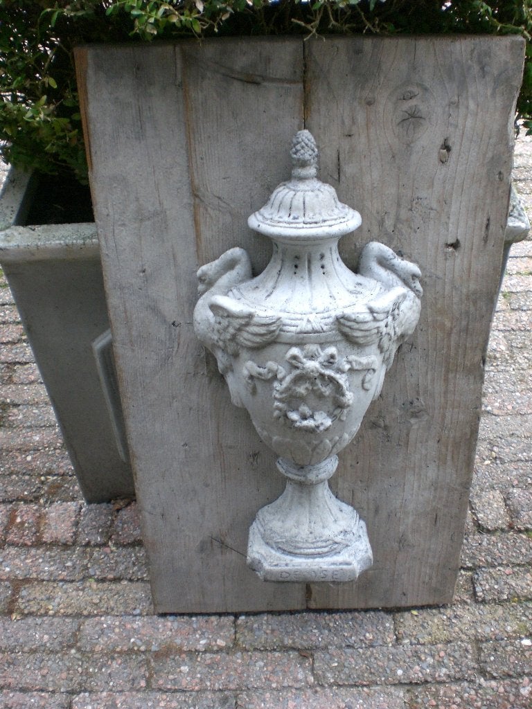 Betonnen Wanddecoratie op Houtenpaneel, 38 cm, Decoratieobject, Klassiek, Zo goed als nieuw