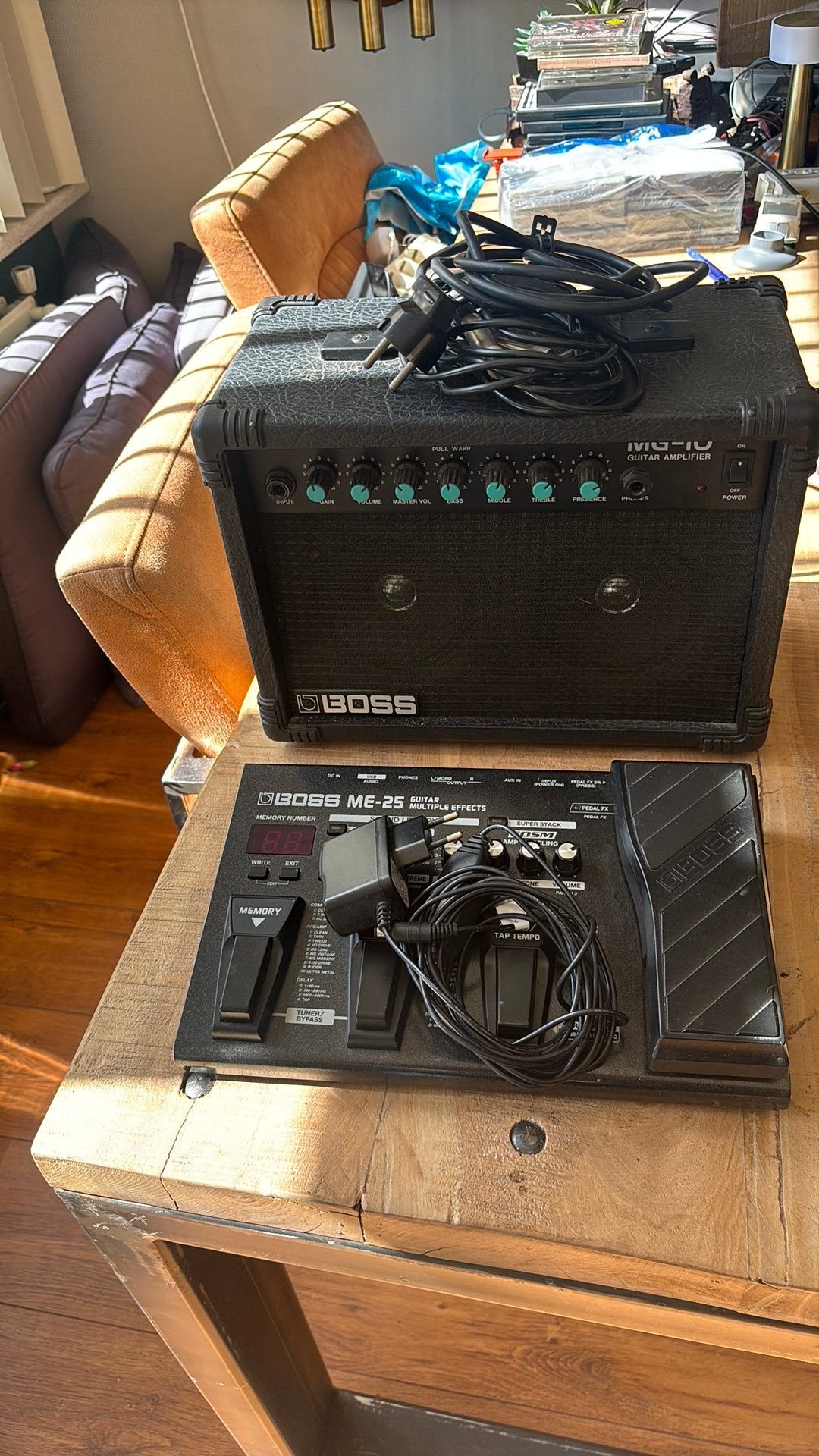 Boss ME-25 Gitaar Multi-effectpedaal met Adapter, Muziek en Instrumenten, Ophalen of Verzenden, Gebruikt, Multi-effect