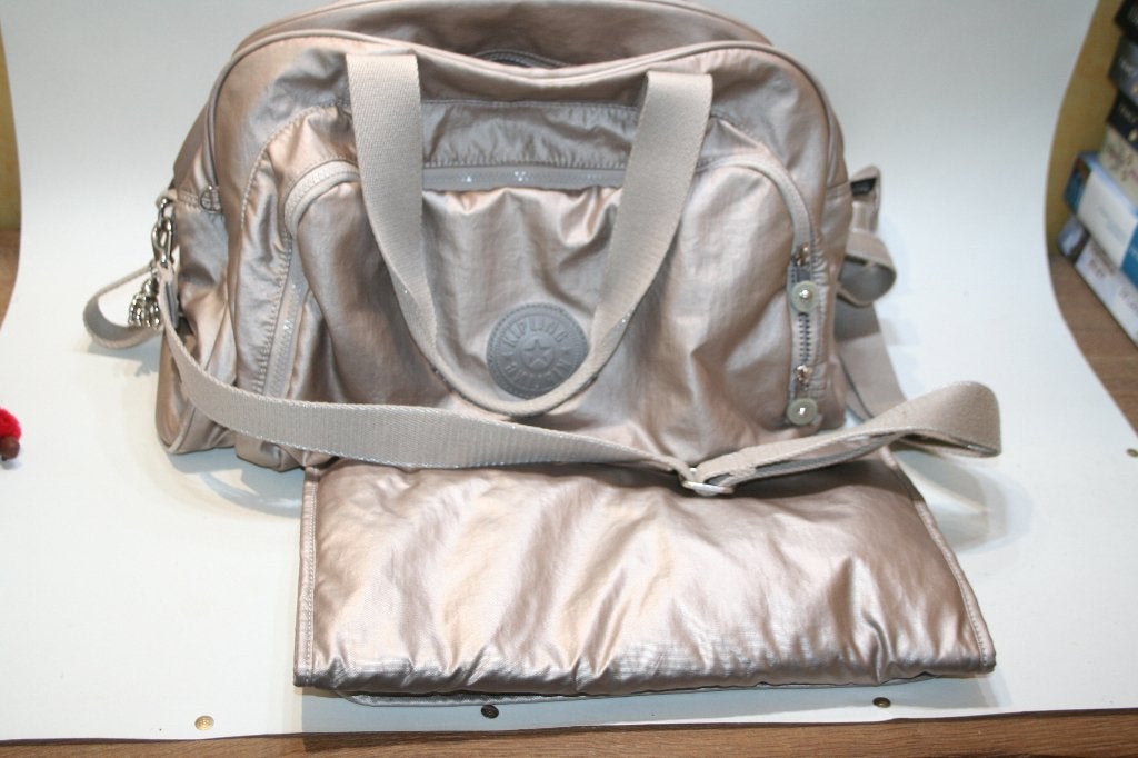 Kipling grote luiertas met speentasje + aapje mooie staat, Verzorgingstas, Meerdere opbergvakken, Ophalen of Verzenden, Zo goed als nieuw