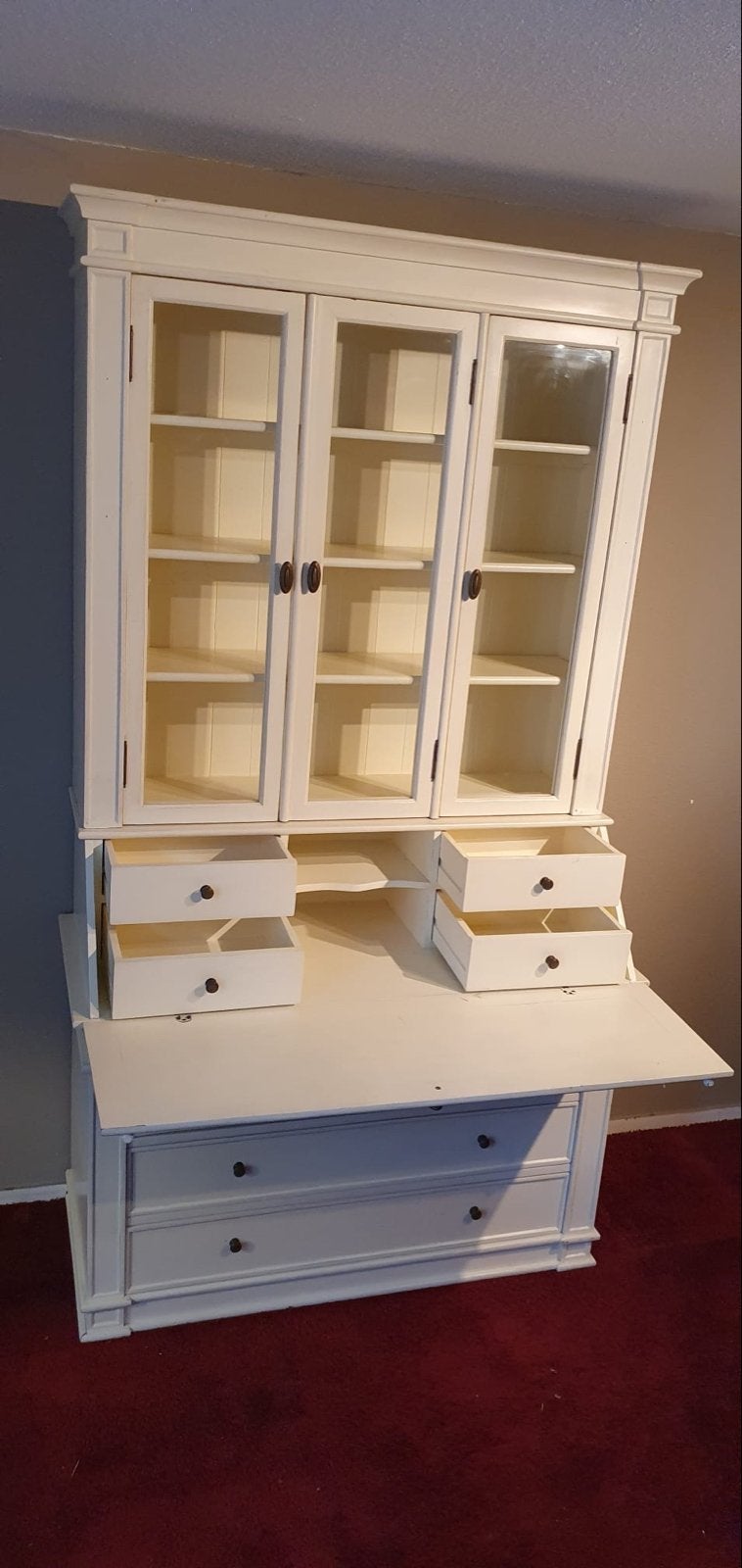 Mooie buffetkast met glazen deuren en veel opbergruimte, 100 tot 150 cm, Ophalen of Verzenden, Zo goed als nieuw, Met lade(s)