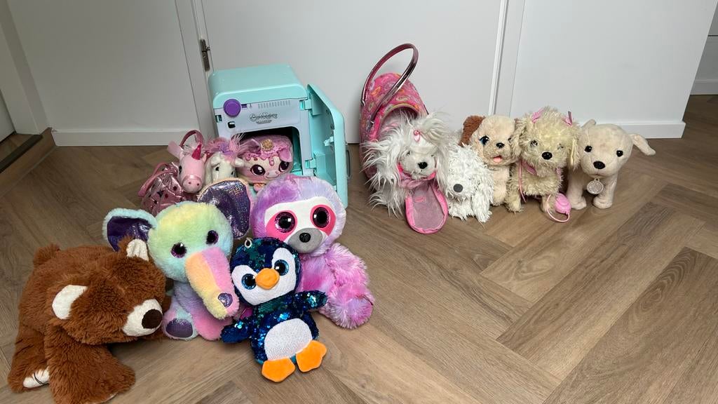 Grote collectie knuffels en speelgoed, Kinderen en Baby's, Speelgoed | Knuffels en Pluche, Overige karakters, Beer, Ophalen of Verzenden