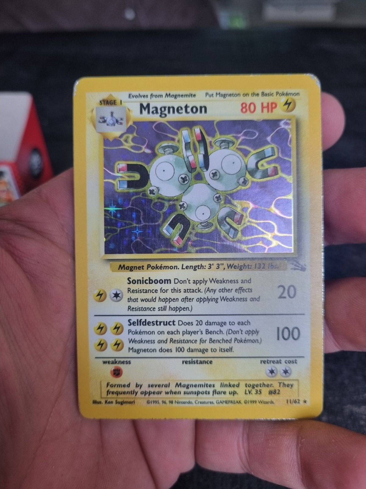 Magneton 11/62 fossil engels , holo rare * € 20, Hobby en Vrije tijd, Verzamelkaartspellen | Pokémon, Ophalen of Verzenden, Gebruikt