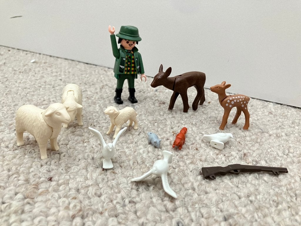 Playmobil jager met bosdieren 4938, Complete set, Ophalen of Verzenden, Zo goed als nieuw, Figuren