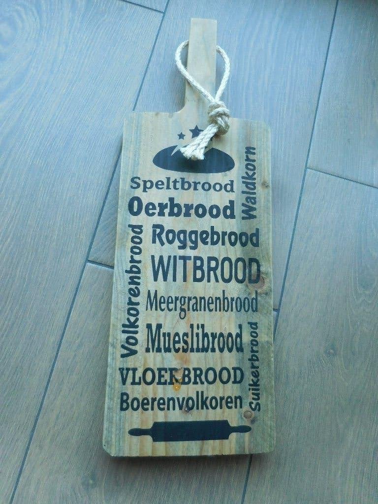 broodplank/serveerplank. Hout. 55 /19 cm. 3 cm hoog., Overige typen, Hout, Ophalen of Verzenden, Zo goed als nieuw