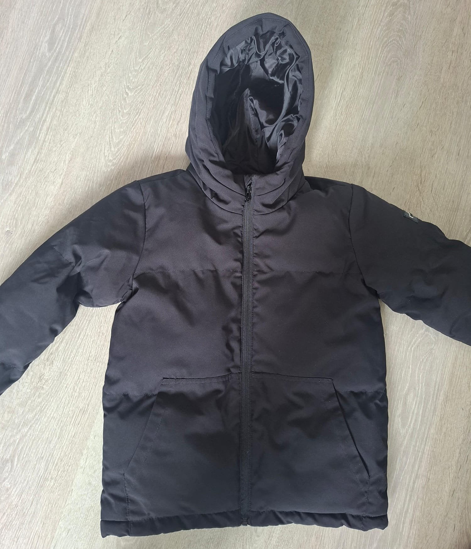Winterjas zwart jongens mt 140 izgst, Ophalen of Verzenden, Gebruikt, Jongen, Jas