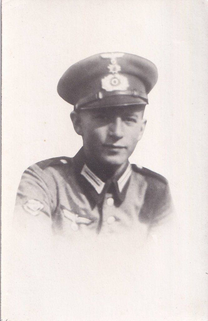 Originele WOII Wehrmacht Schirmmütze & Specialist-embleem, Gebruikt, Foto, Ophalen of Verzenden, Voor 1940
