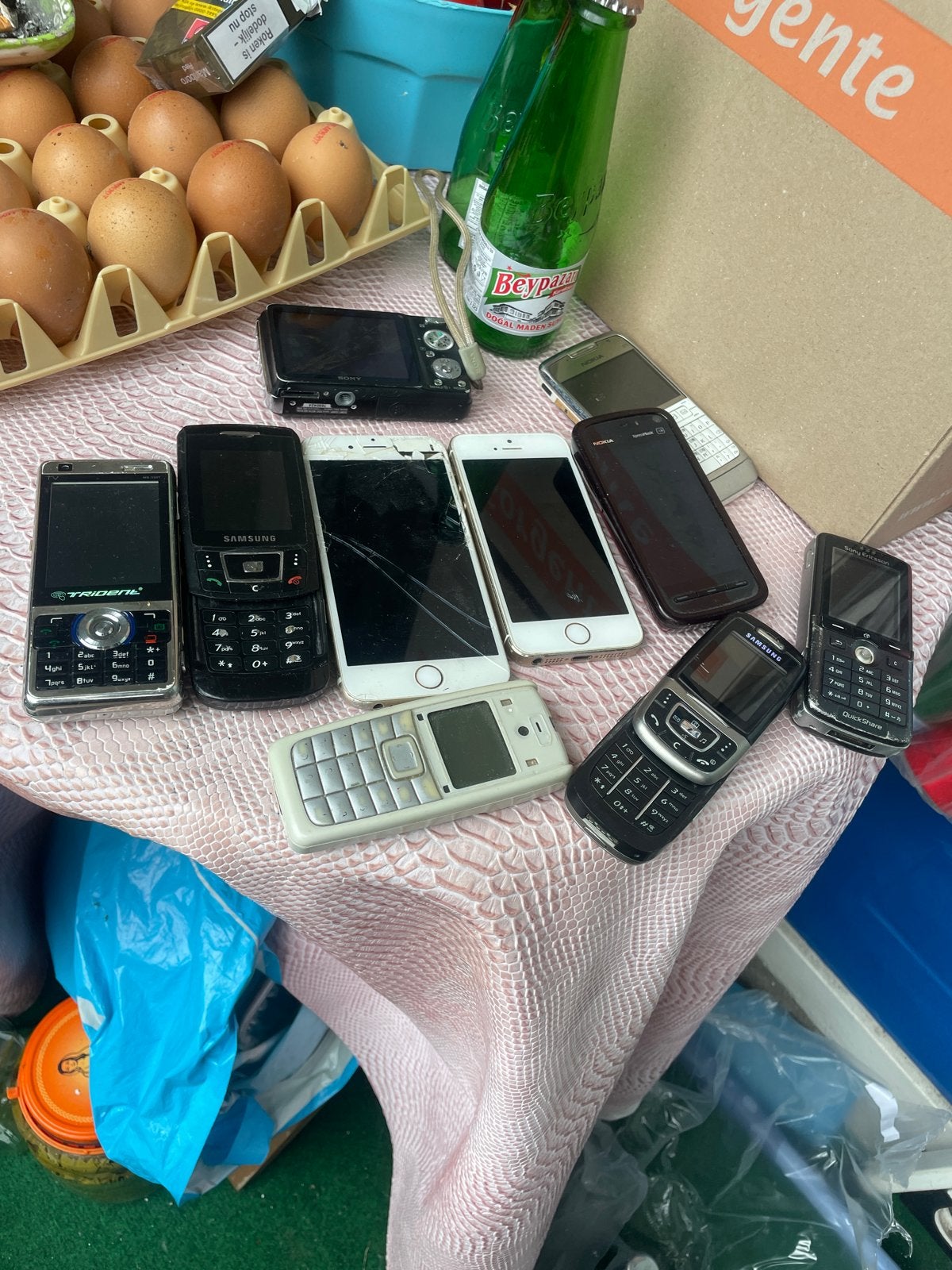 Partij diverse mobiele telefoons - voor onderdelen of repara, Telecommunicatie, Mobiele telefoons | Overige merken, Overige modellen