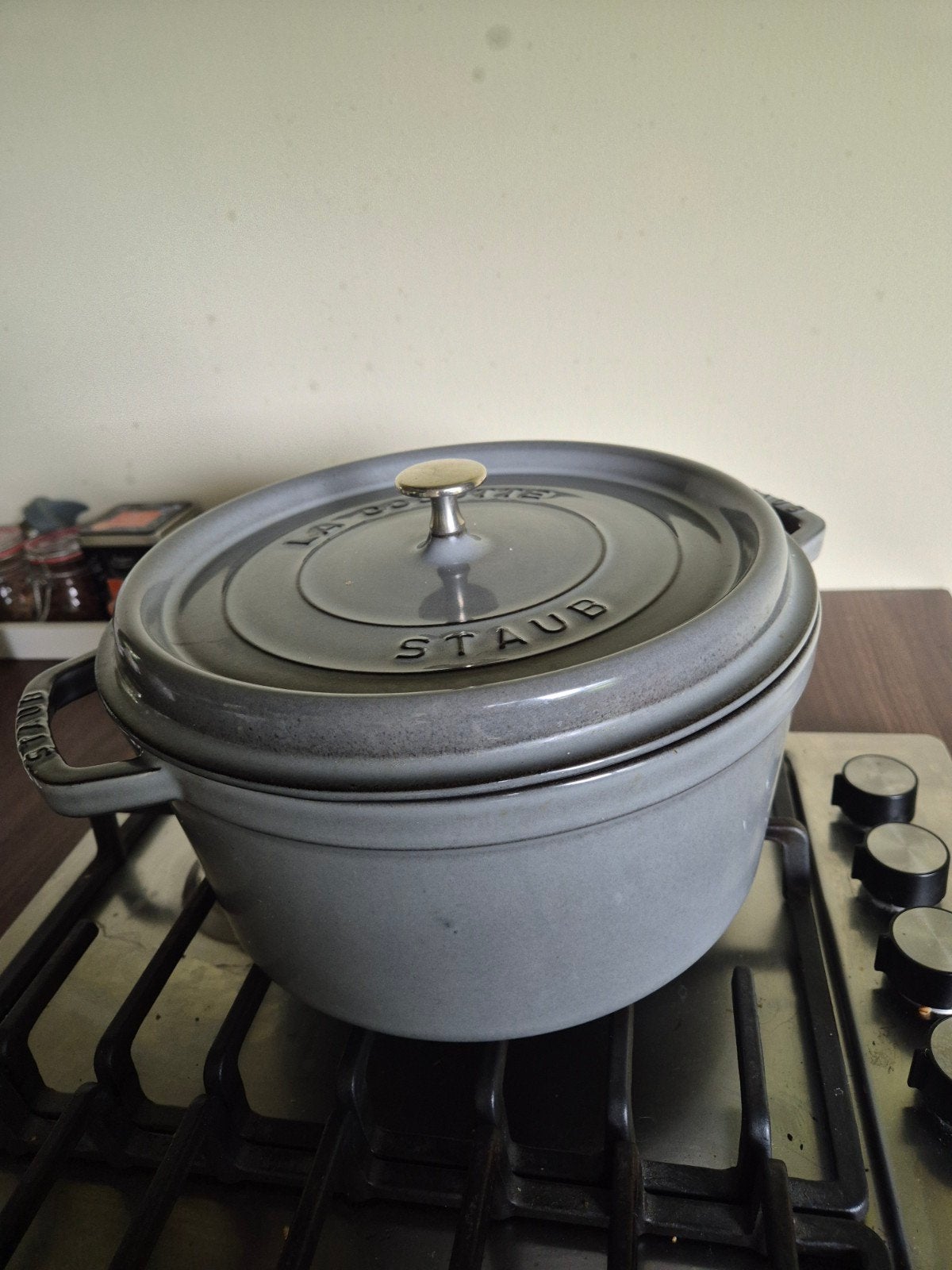 Staub La Cocotte Gietijzeren Braadpan - Grijs, Ophalen of Verzenden, Zo goed als nieuw, Gietijzer, Braadpan