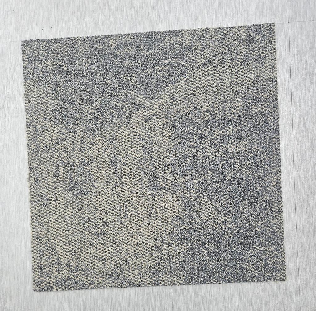 Nieuwe tapijttegels in ongeopende doos-Grijs/Beige-50x50 cm, 50 tot 100 cm, Grijs, Vierkant, Nieuw