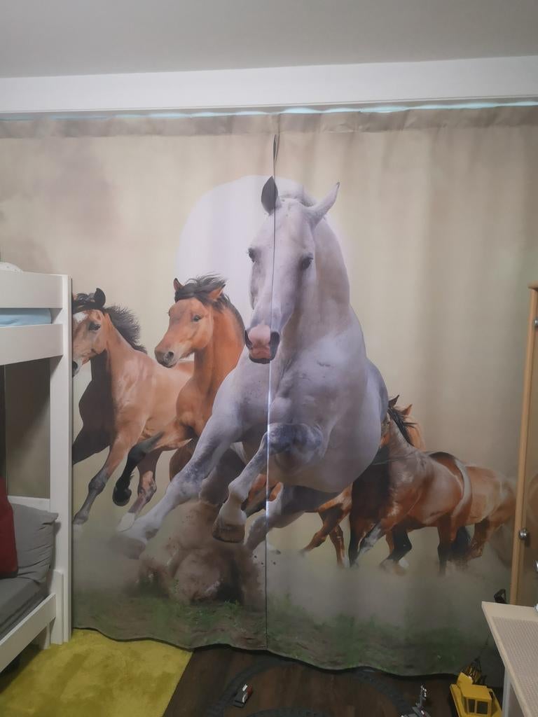 Gordijnen met paardenprint - 2.44m (verlengbaar tot 2.70m), Huis en Inrichting, Stoffering | Gordijnen en Lamellen, Ophalen of Verzenden