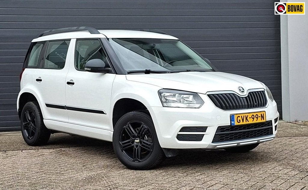 Skoda Yeti 1.2 TSI Active Plus Airco/PDC/Netjes/December2014, Auto's, Voorwielaandrijving, Stof, Gebruikt, Zwart
