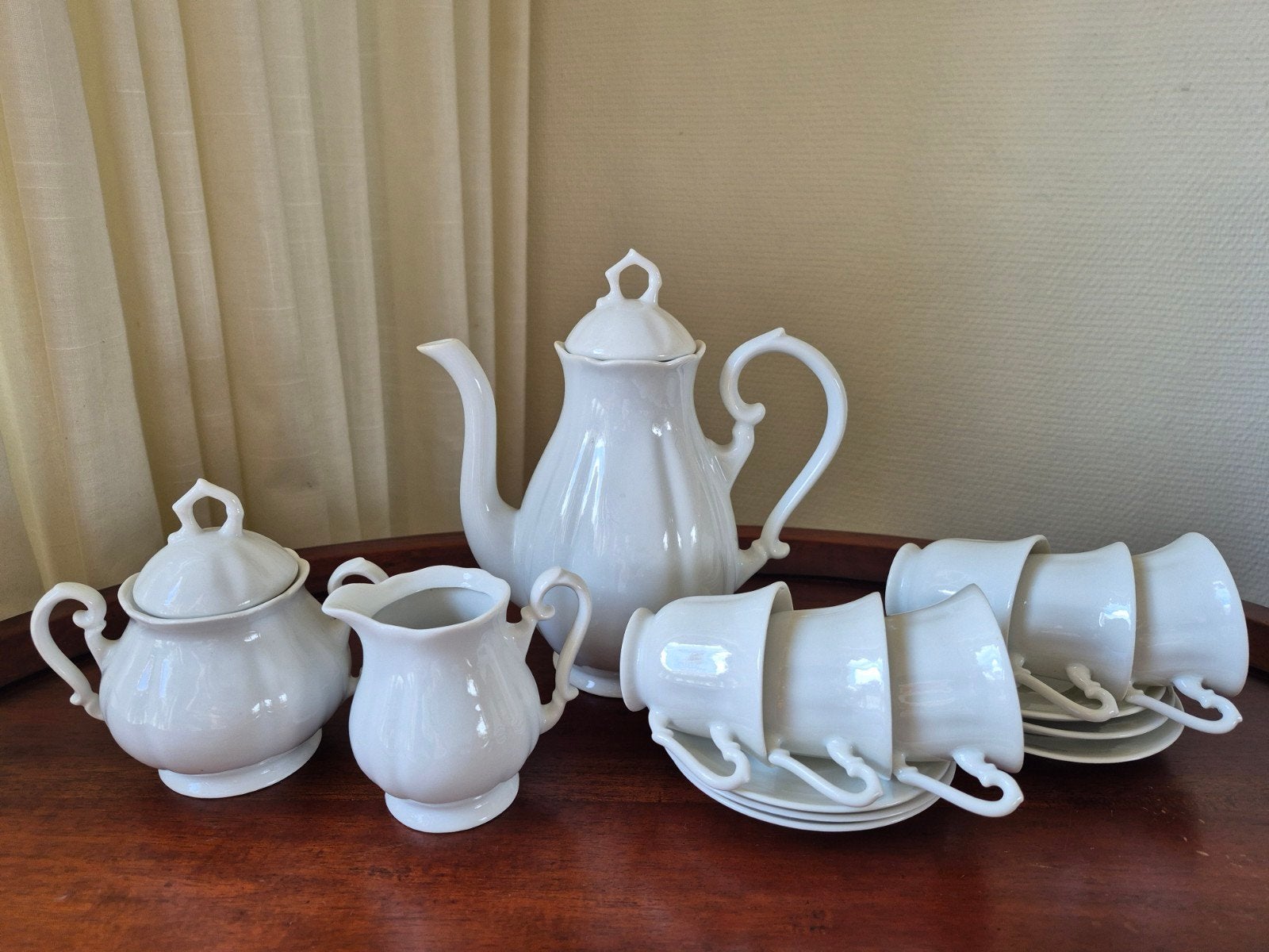 Elegant wit thee/koffieservies - Vintage stijl, Overige merken, Vintage, Ophalen of Verzenden, Zo goed als nieuw