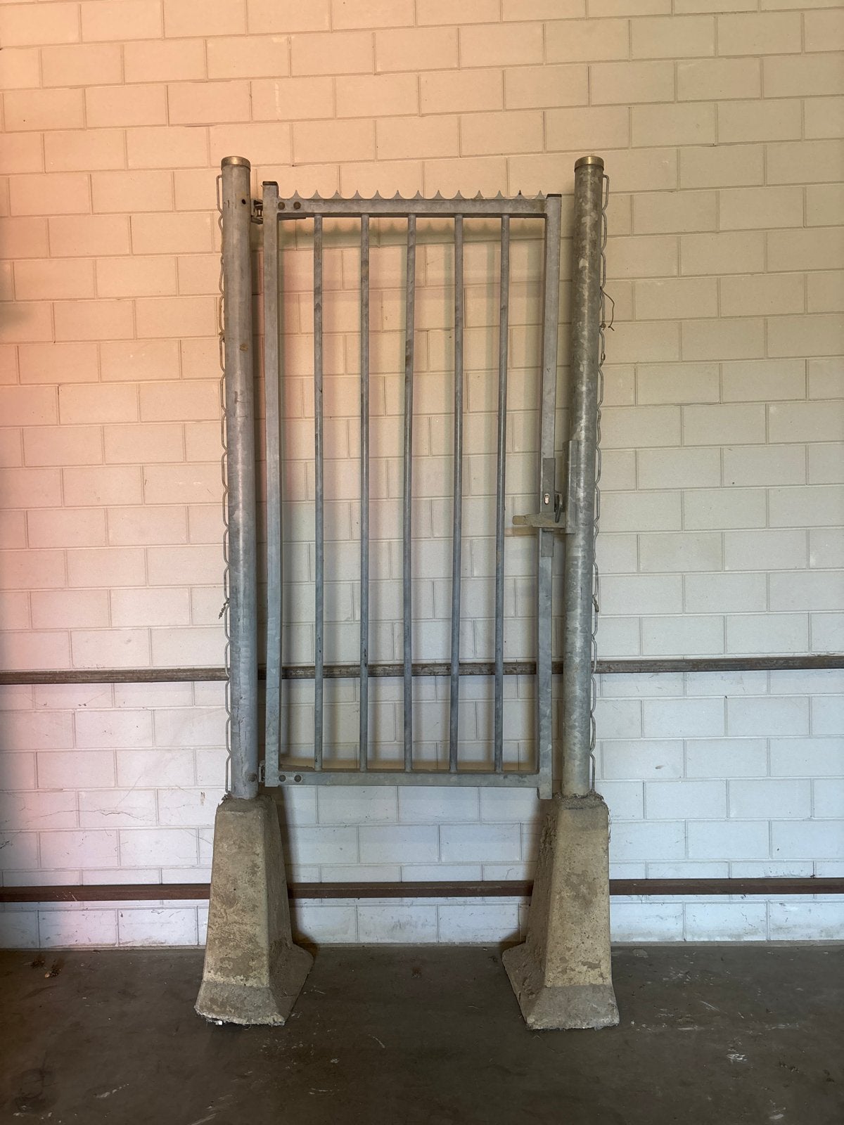 Stevige ijzeren poort hek deur 125cm br met palen en poer, Ophalen, Met poort, Gebruikt, Spijlenhekwerk