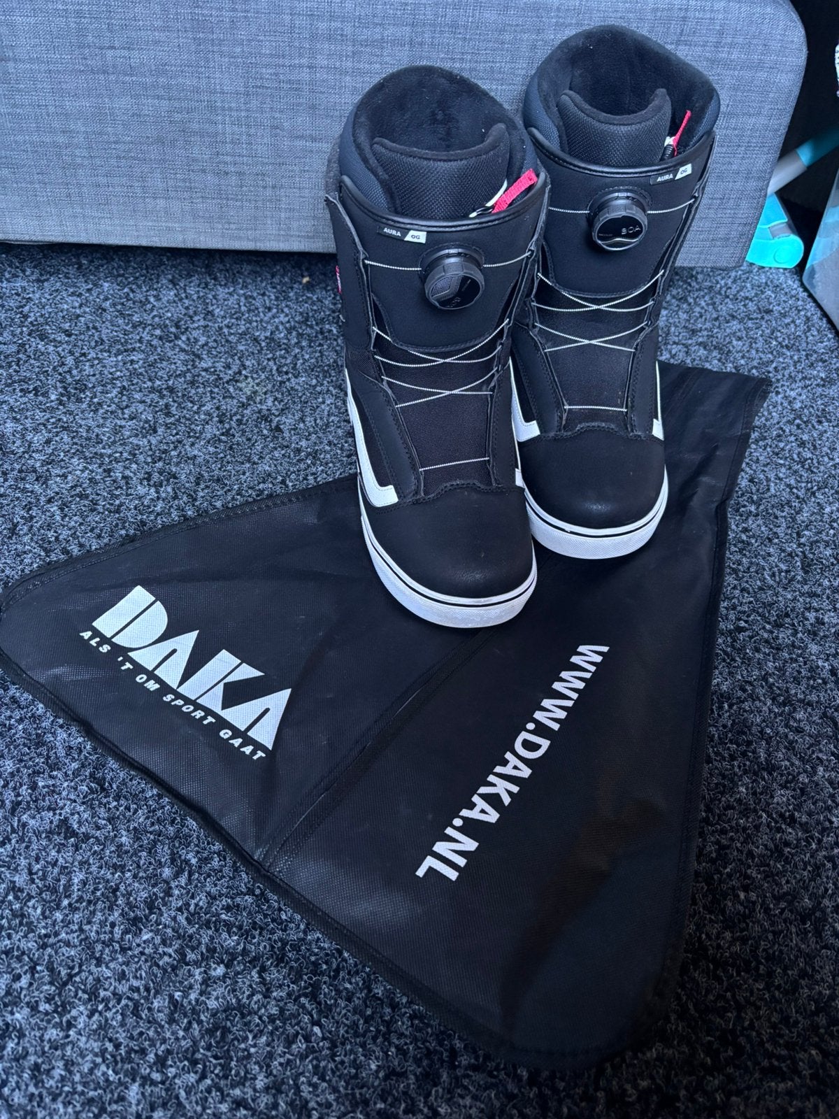 Nieuwe snowboardschoenen, Ophalen of Verzenden, Zo goed als nieuw, Schoenen